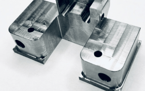 Komplexe Geometrie und viele Passungen